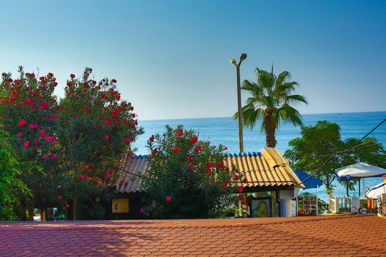Hotel Villa Oenemli Сіде Екстер'єр фото